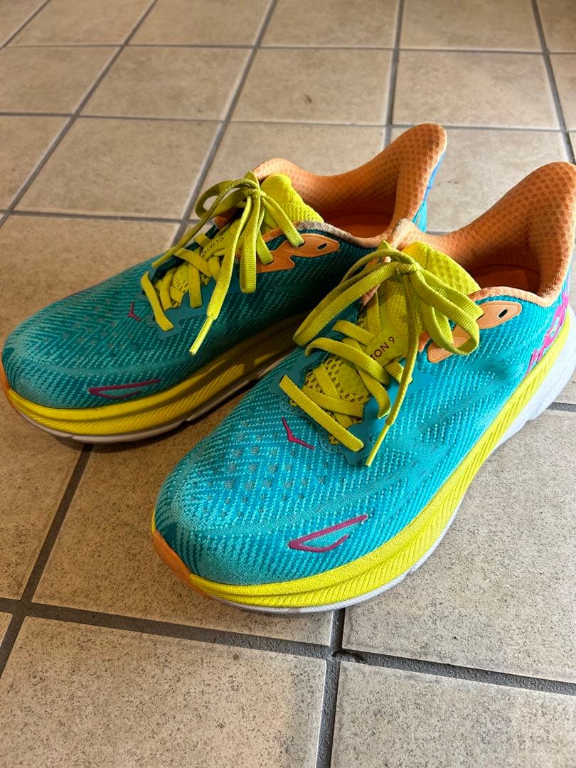 HOKA ホカオネオネ クリフトン9 24.5cm